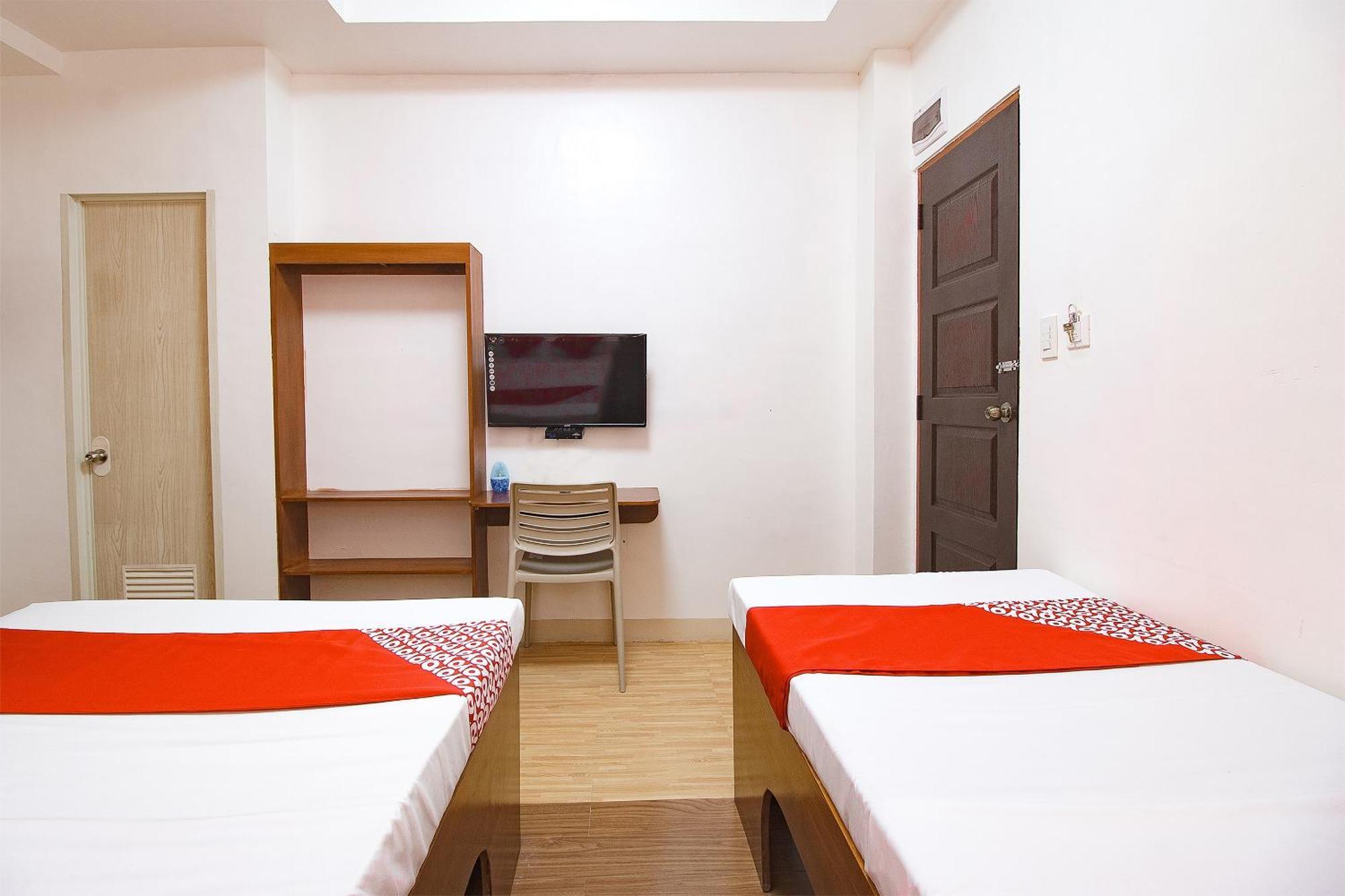 Oyo 685 K Fortune Apartelle Lapu-Lapu City Dış mekan fotoğraf